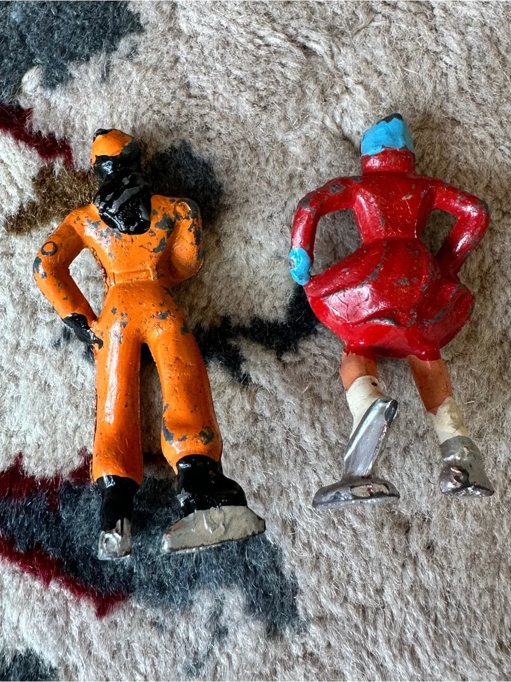Vintage Pair Of Barclay Ice Skaters, Male Orange , Lady In Red 1940 Cast Metal